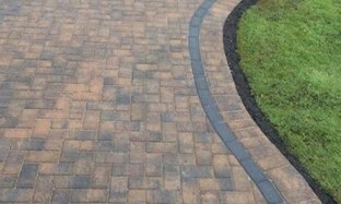 Why Autumn is the Perfect Season for a New Driveway in Glasgow